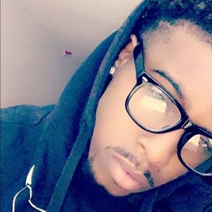 Meet your Posher, Elwyn